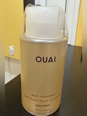 OUAI Gold Body Cleanser - Dean Street 10 Fl oz./300 ml
